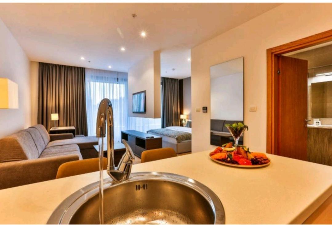 Apartments Lux Будва Екстериор снимка
