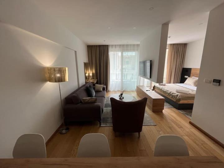 Apartments Lux Будва Екстериор снимка