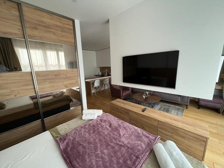 Apartments Lux Будва Екстериор снимка