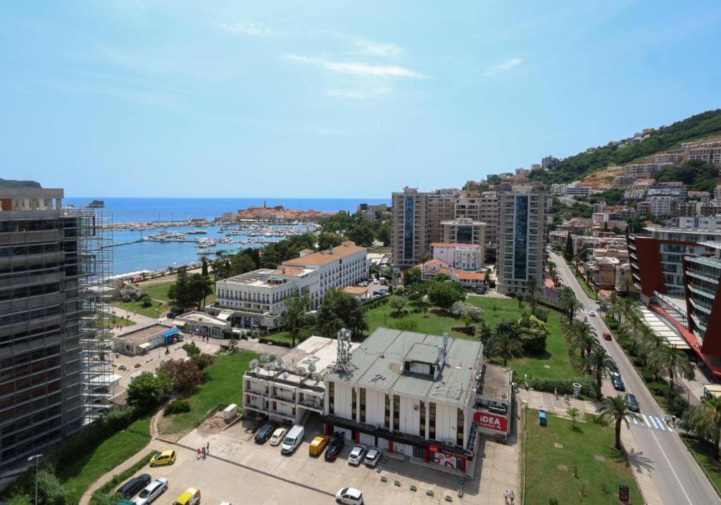 Apartments Lux Будва Екстериор снимка